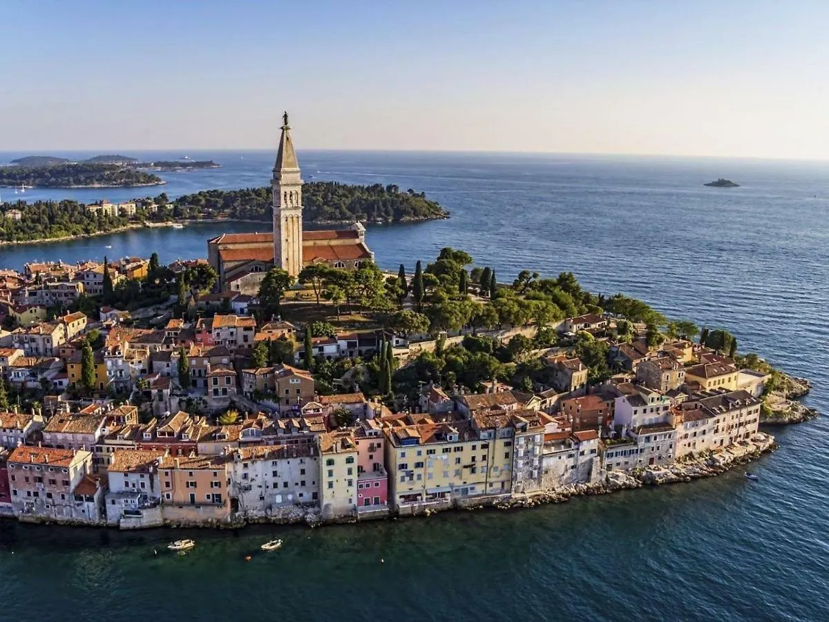 Apartman Leanton Pula 0*,  Croatia
