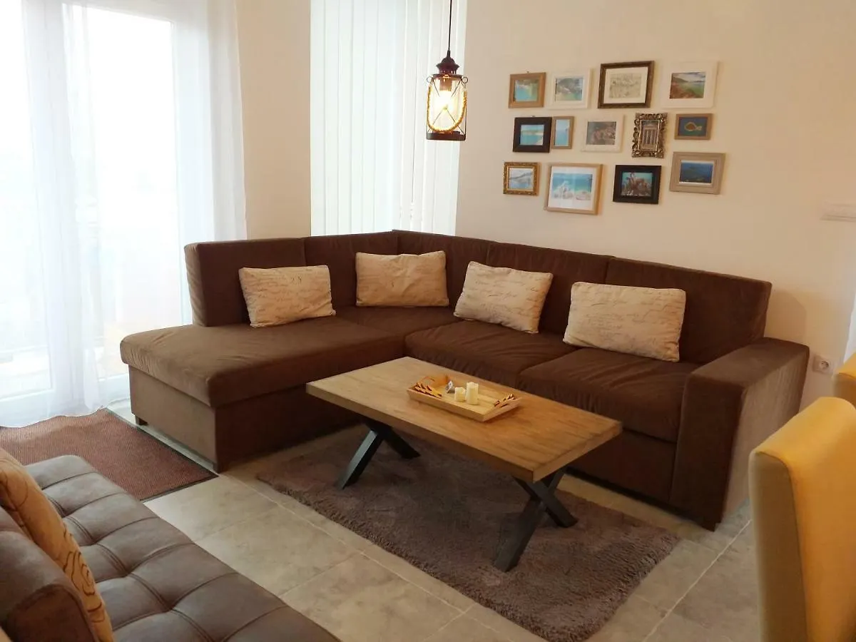 Apartment Apartman Leanton Pula